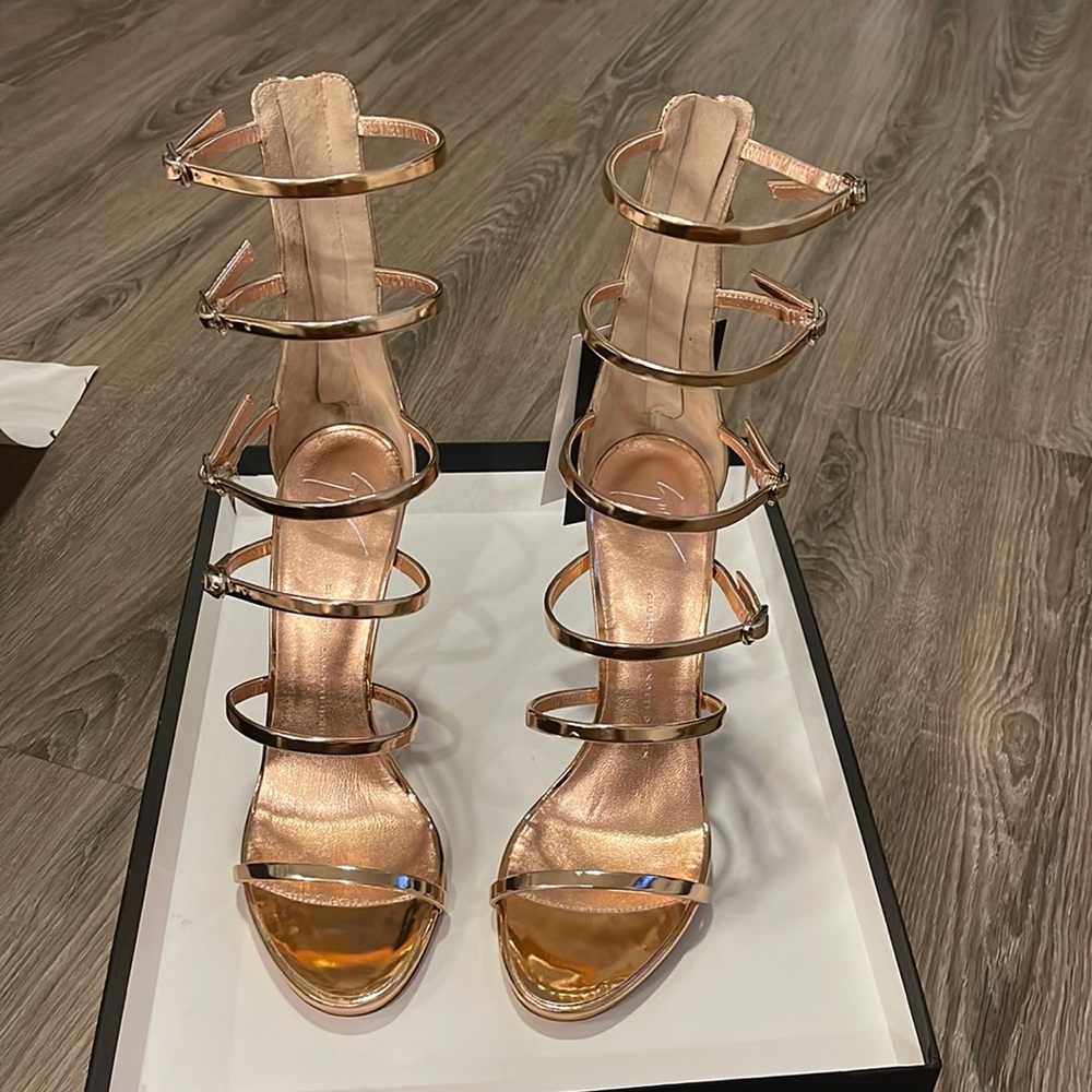 Brand New In Box Giuseppe Zanootti Rose Gold Sandal Heels